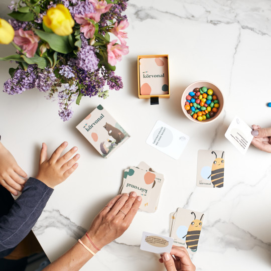 mini körvonal - kártyajáték